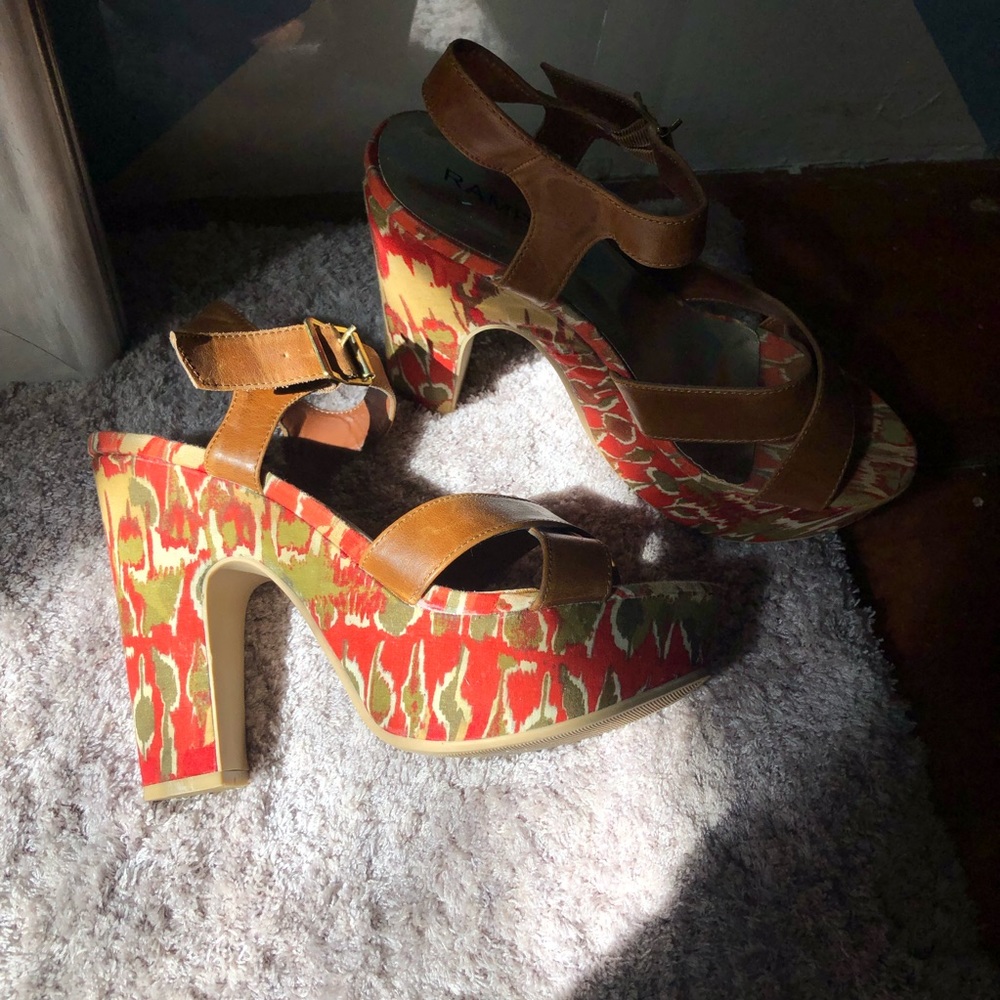 Boho Rampage Heels - Picture 2 of 6